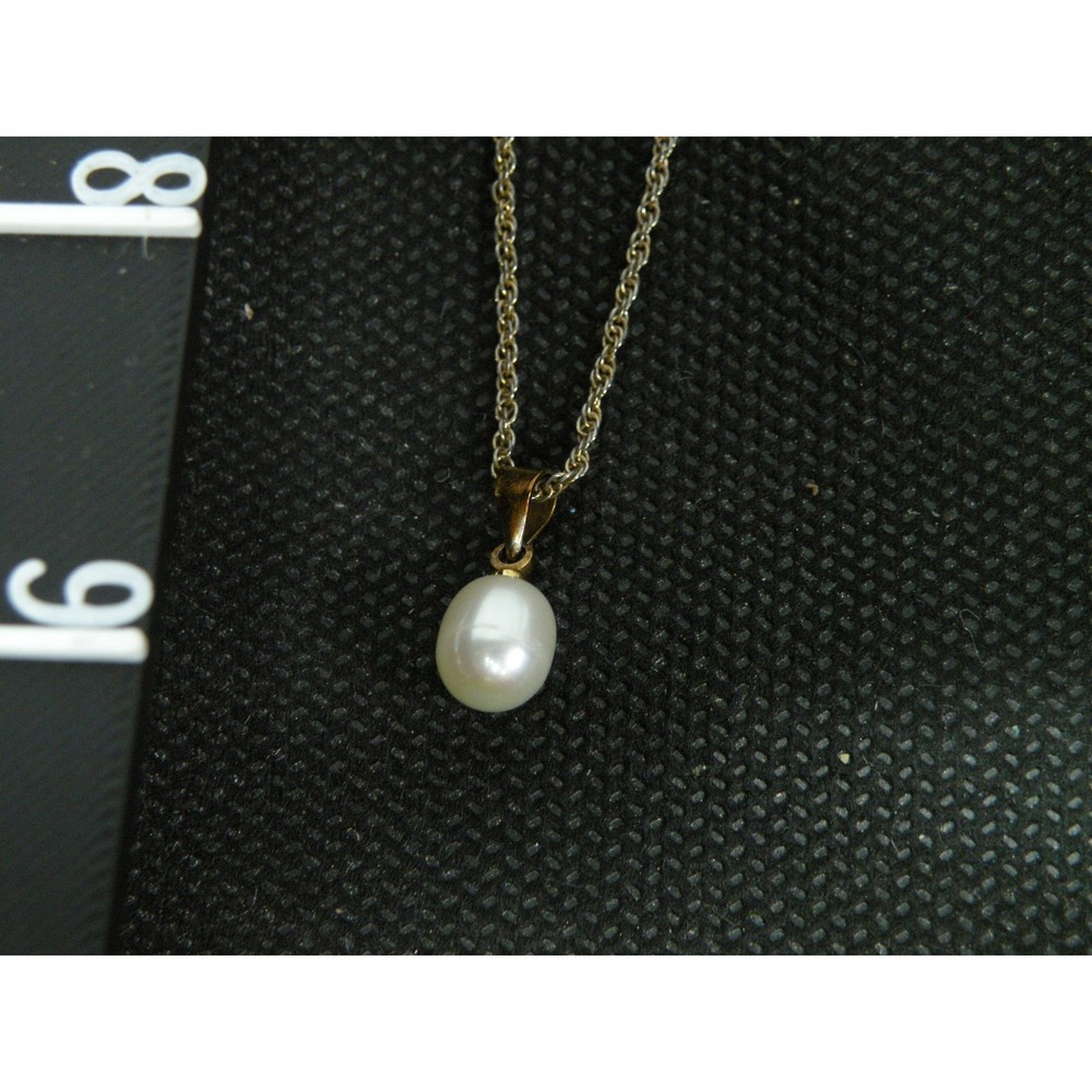 Elegant 18" Gold Tone Rope Chain Necklace with Dainty White Pearl Tone Pendant